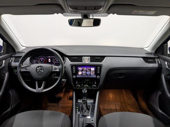 Skoda Octavia III (A7) Рестайлинг с пробегом 2019 года, цена 2 210 000 рублей, 65479 км, лифтбек, Автокод Объявления