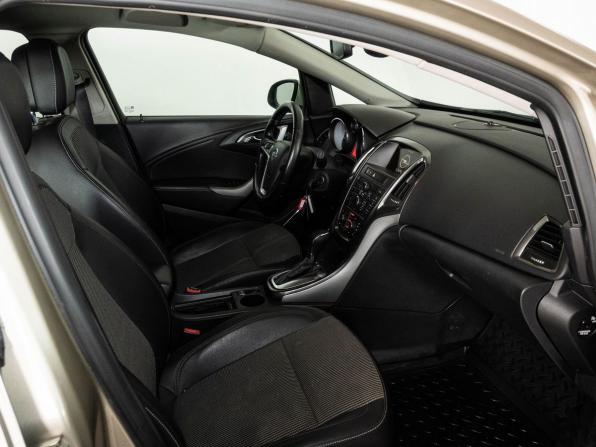 Opel Astra J с пробегом 2011 года, цена 740 000 рублей, 191360 км, хэтчбек, Автокод Объявления
