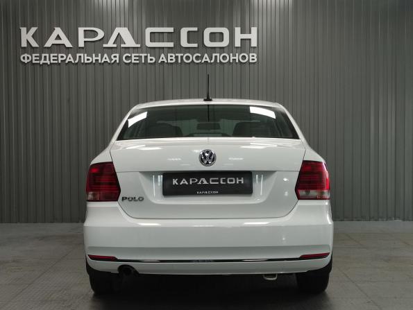 Volkswagen Polo V Рестайлинг с пробегом 2018 года, цена 1 050 000 рублей, 74883 км, седан, Автокод Объявления