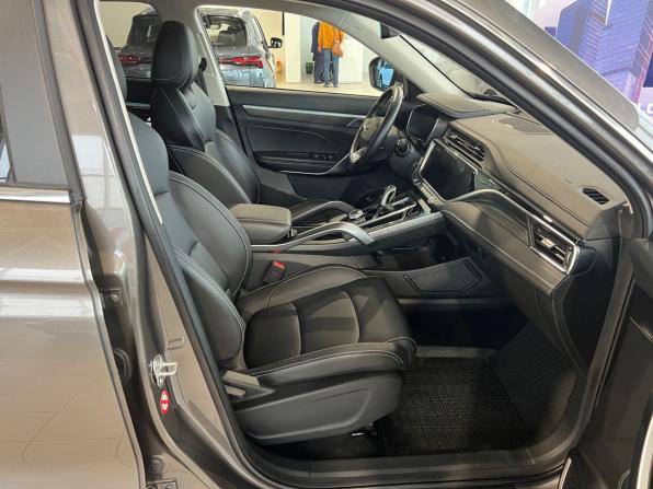 Geely Atlas Pro с пробегом 2023 года, цена 2 055 900 рублей, 56862 км, внедорожник, Автокод Объявления