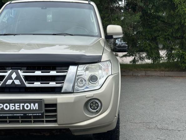 Mitsubishi Pajero IV Рестайлинг 1 с пробегом 2012 года, цена 1 830 000 рублей, 323295 км, внедорожник, Автокод Объявления