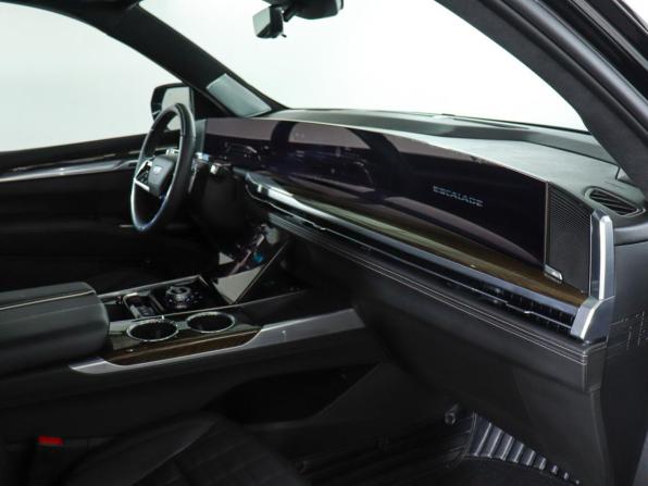 Cadillac Escalade V Рестайлинг с пробегом 2025 года, цена 16 499 000 рублей, 15448 км, внедорожник, Автокод Объявления
