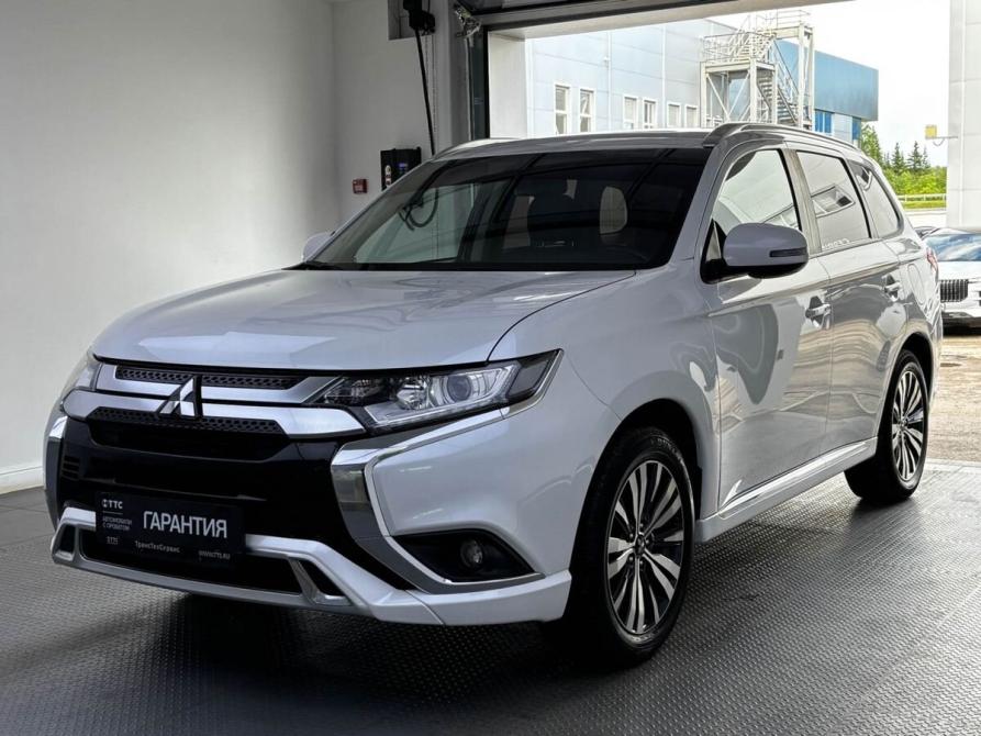 Mitsubishi Outlander III Рестайлинг 3 Уфа  - изображение 1