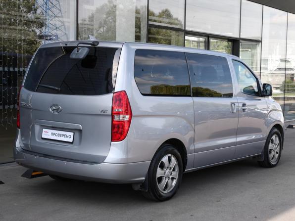 Hyundai Grand Starex I Рестайлинг 2 с пробегом 2018 года, цена 3 498 000 рублей, 99303 км, минивэн, Автокод Объявления