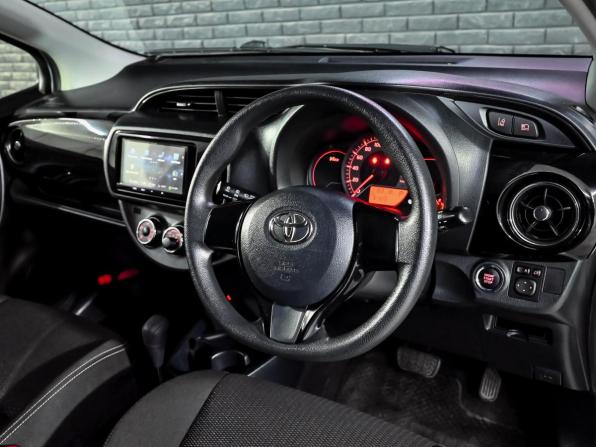Toyota Vitz III (XP130) Рестайлинг с пробегом 2019 года, цена 1 150 000 рублей, 81922 км, хэтчбек, Автокод Объявления