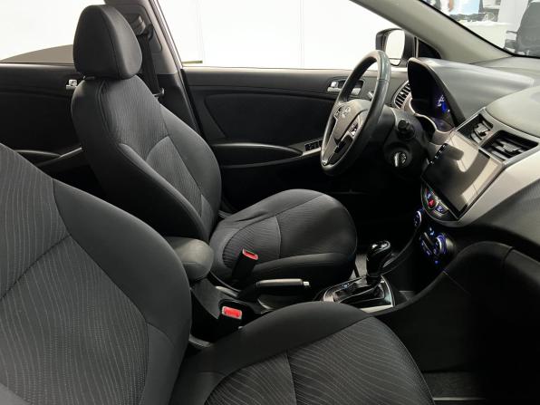 Hyundai Solaris I Рестайлинг с пробегом 2015 года, цена 1 020 000 рублей, 202566 км, седан, Автокод Объявления