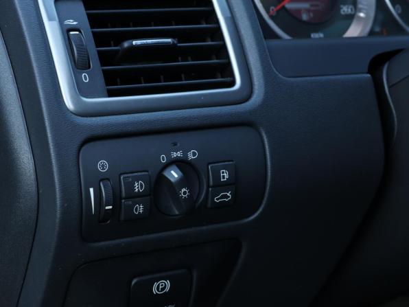 Volvo XC70 II с пробегом 2011 года, цена 1 380 000 рублей, 282486 км, универсал, Автокод Объявления