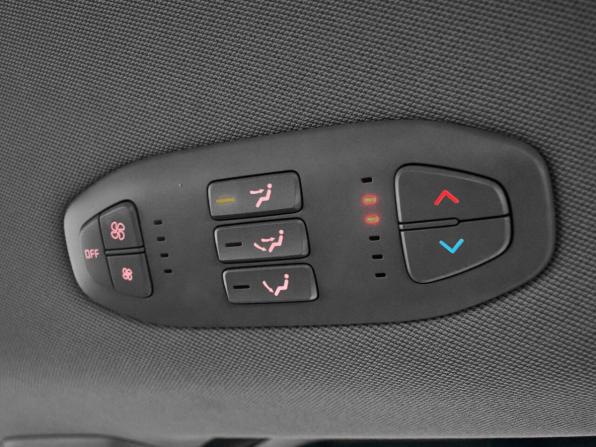 Kia Sedona III с пробегом 2015 года, цена 2 190 000 рублей, 136264 км, минивэн, Автокод Объявления