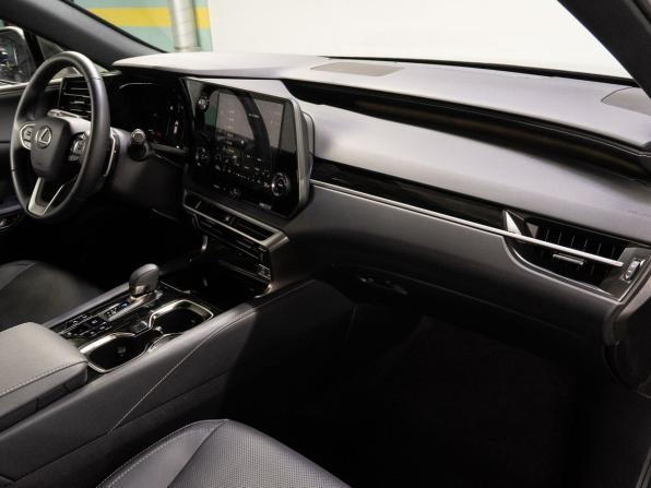 Lexus RX V с пробегом 2025 года, цена 7 759 000 рублей, 4200 км, внедорожник, Автокод Объявления