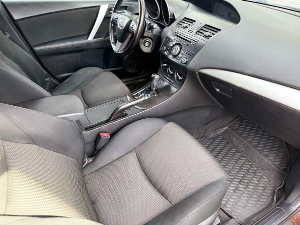 Mazda 3 II (BL) Рестайлинг с пробегом 2012 года, цена 829 000 рублей, 175983 км, хэтчбек, Автокод Объявления