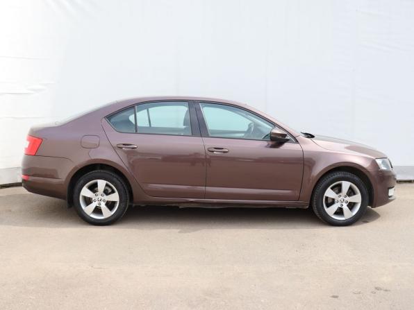 Skoda Octavia III (A7) с пробегом 2016 года, цена 1 269 000 рублей, 208000 км, лифтбек, Автокод Объявления