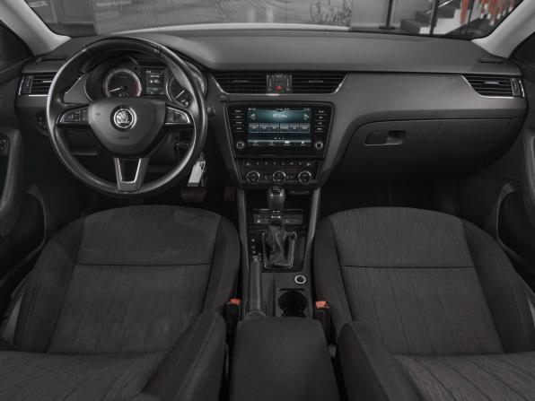 Skoda Octavia III (A7) Рестайлинг с пробегом 2017 года, цена 1 499 000 рублей, 151400 км, лифтбек, Автокод Объявления