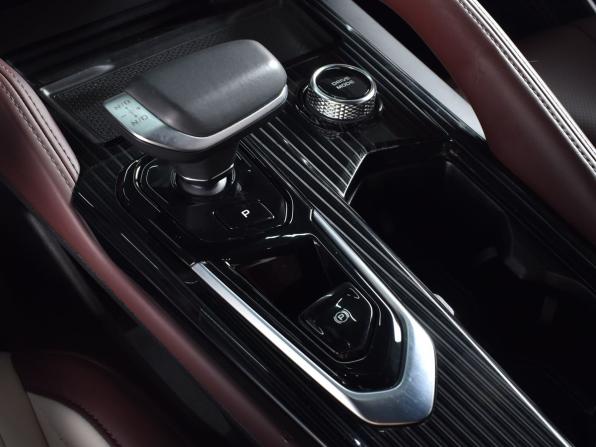 Geely Monjaro I с пробегом 2024 года, цена 3 399 995 рублей, 50630 км, внедорожник, Автокод Объявления
