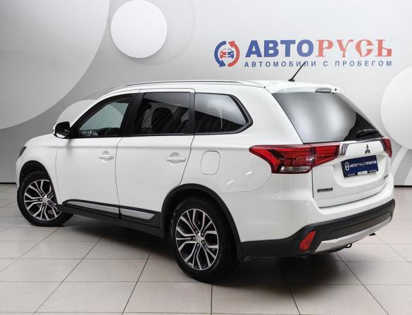 Mitsubishi Outlander III Рестайлинг 2 с пробегом 2015 года, цена 1 425 000 рублей, 221946 км, внедорожник, Автокод Объявления
