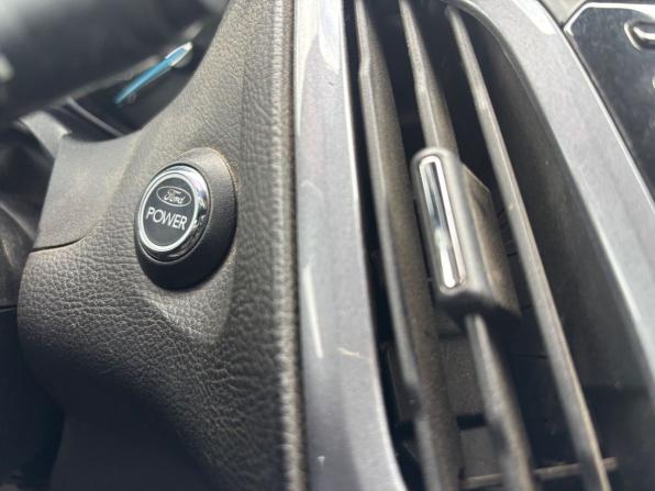 Ford Focus III с пробегом 2012 года, цена 748 000 рублей, 175000 км, хэтчбек, Автокод Объявления