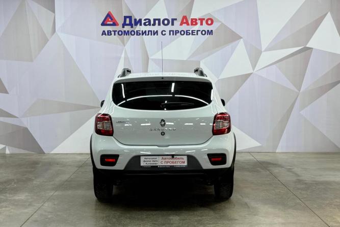 Renault Sandero II Рестайлинг с пробегом 2018 года, цена 960 000 рублей, 147872 км, хэтчбек, Автокод Объявления