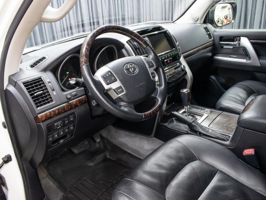 Toyota Land Cruiser 200 Series Рестайлинг 1 Москва  - изображение 17