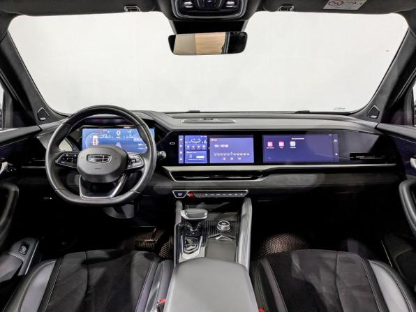 Geely Monjaro I с пробегом 2024 года, цена 3 390 000 рублей, 65889 км, внедорожник, Автокод Объявления