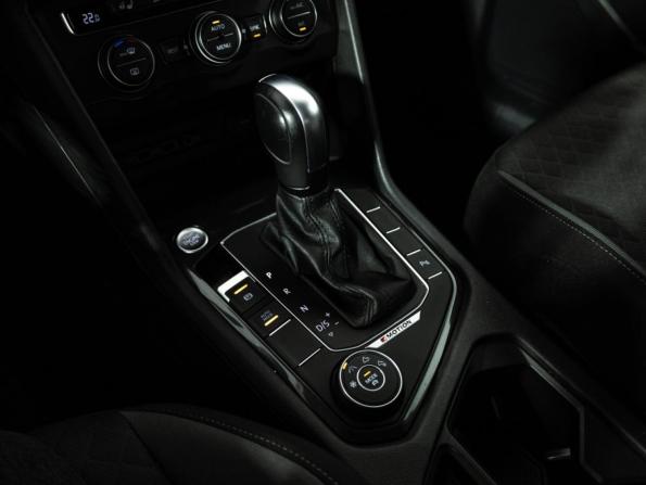 Volkswagen Tiguan II с пробегом 2020 года, цена 2 499 700 рублей, 120267 км, внедорожник, Автокод Объявления