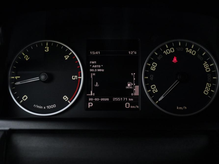 Land Rover Discovery IV Рестайлинг Москва  - изображение 20