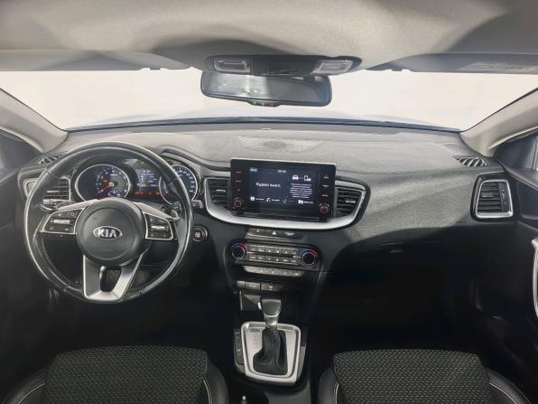 Kia Ceed III с пробегом 2021 года, цена 2 200 000 рублей, 58840 км, универсал, Автокод Объявления
