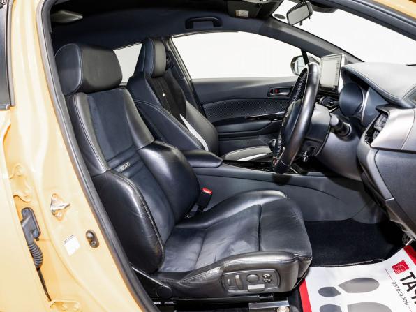 Toyota C-HR I Рестайлинг с пробегом 2020 года, цена 1 900 000 рублей, 89400 км, внедорожник, Автокод Объявления