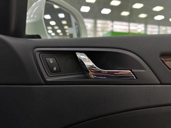 Skoda Superb II Рестайлинг с пробегом 2013 года, цена 1 340 000 рублей, 176470 км, лифтбек, Автокод Объявления