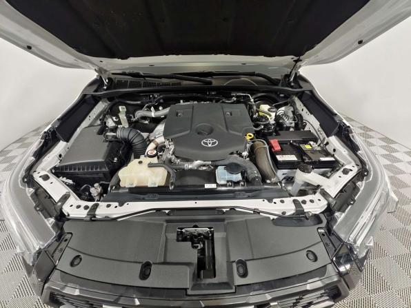 Toyota Hilux VIII Рестайлинг 2 с пробегом 2024 года, цена 7 490 000 рублей, 95 км, offers.body_type.unknown, Автокод Объявления