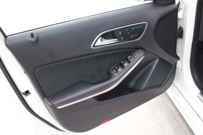 Mercedes-Benz A-Класс III (W176) с пробегом 2015 года, цена 1 438 000 рублей, 122000 км, хэтчбек, Автокод Объявления