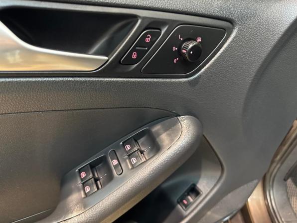 Volkswagen Jetta VI с пробегом 2011 года, цена 727 000 рублей, 219314 км, седан, Автокод Объявления