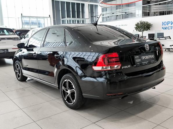 Volkswagen Polo V Рестайлинг с пробегом 2017 года, цена 1 210 000 рублей, 112947 км, седан, Автокод Объявления