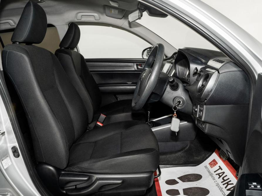 Toyota Corolla XI (E160 E170 E180) Рестайлинг 1 Иркутск  - изображение 5