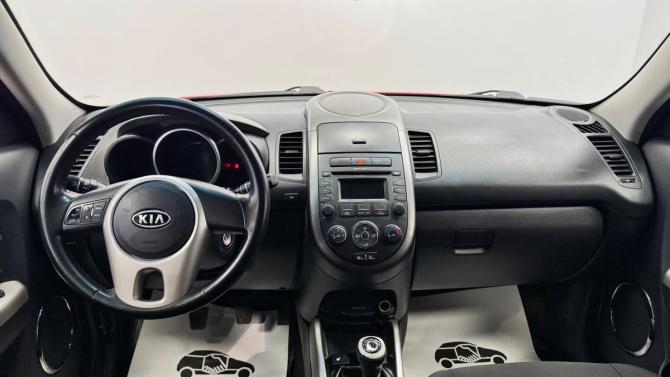 Kia Soul I Рестайлинг с пробегом 2012 года, цена 730 000 рублей, 173200 км, хэтчбек, Автокод Объявления
