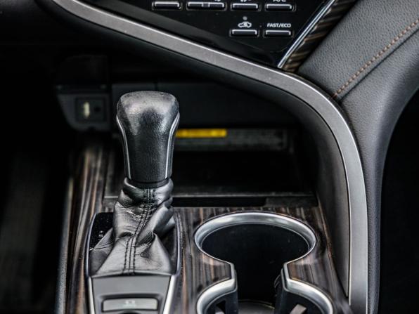 Toyota Camry VIII (XV70) с пробегом 2018 года, цена 2 848 000 рублей, 140000 км, седан, Автокод Объявления