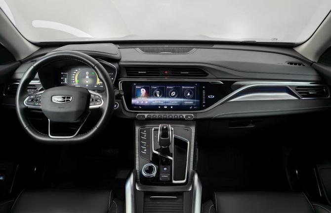 Geely Atlas Pro с пробегом 2023 года, цена 1 995 000 рублей, 68159 км, внедорожник, Автокод Объявления