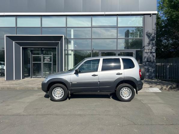 Chevrolet Niva I Рестайлинг с пробегом 2017 года, цена 828 000 рублей, 58000 км, внедорожник, Автокод Объявления