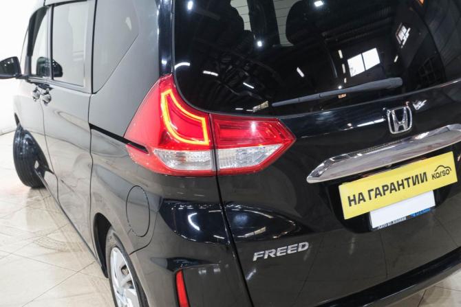 Honda Freed II с пробегом 2016 года, цена 1 378 015 рублей, 135600 км, компактвэн, Автокод Объявления