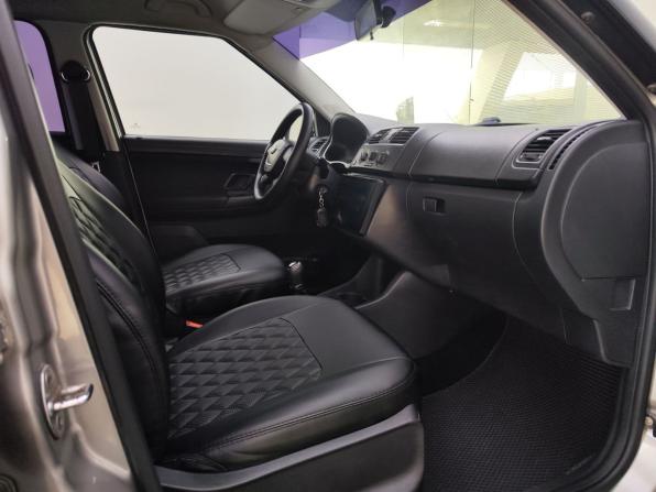 Skoda Fabia II Рестайлинг с пробегом 2012 года, цена 430 000 рублей, 223361 км, хэтчбек, Автокод Объявления