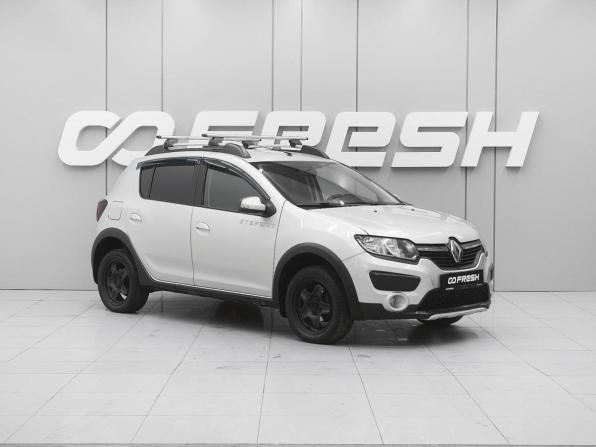 Renault Sandero II с пробегом 2017 года, цена 879 000 рублей, 193273 км, хэтчбек, Автокод Объявления