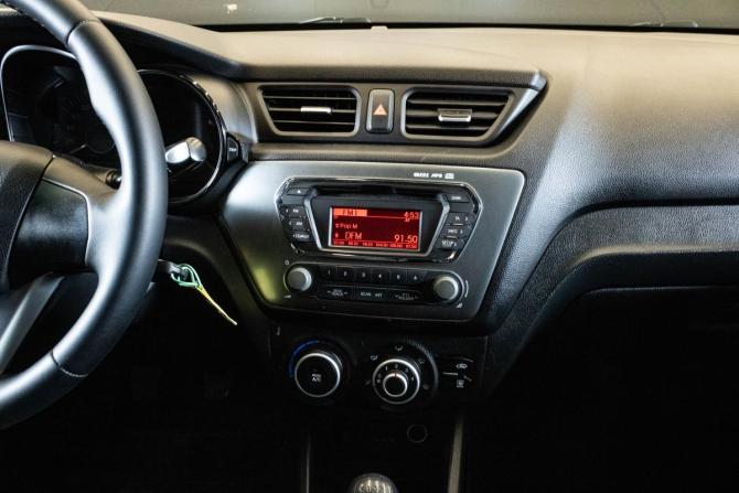 Kia Rio III с пробегом 2013 года, цена 899 000 рублей, 145402 км, седан, Автокод Объявления