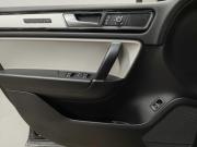 Volkswagen Touareg II Рестайлинг Москва  - изображение 32