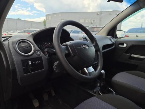 Ford Fusion I Рестайлинг с пробегом 2007 года, цена 480 000 рублей, 136182 км, хэтчбек, Автокод Объявления