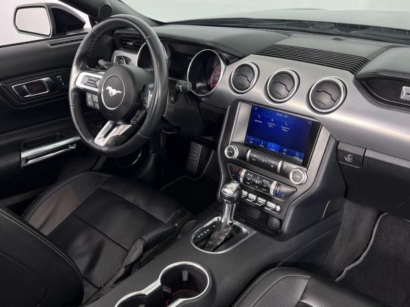 Ford Mustang VI Рестайлинг с пробегом 2021 года, цена 3 060 000 рублей, 82179 км, кабриолет, Автокод Объявления