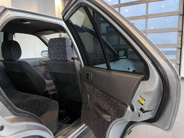 Suzuki Swift II Рестайлинг с пробегом 2002 года, цена 115 000 рублей, 40509 км, седан, Автокод Объявления