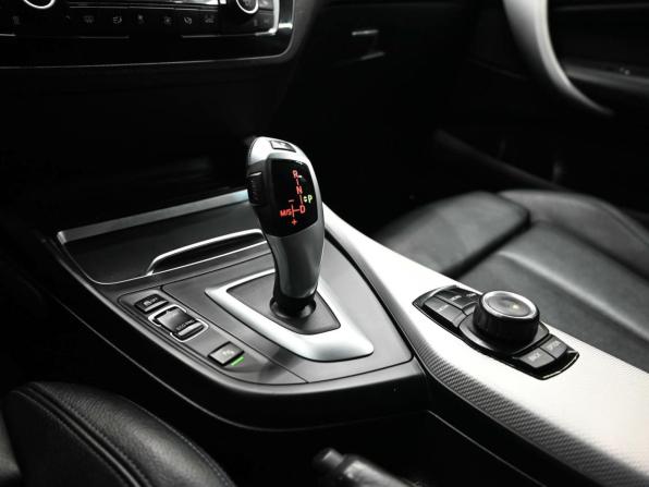 BMW 1 серии II (F20/F21) Рестайлинг 2 с пробегом 2018 года, цена 2 090 000 рублей, 73210 км, хэтчбек, Автокод Объявления