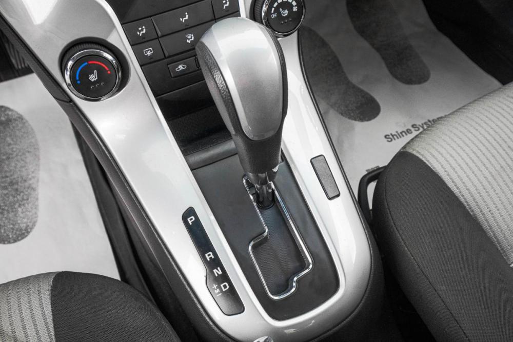 Chevrolet Cruze I Рестайлинг Барнаул  - изображение 17