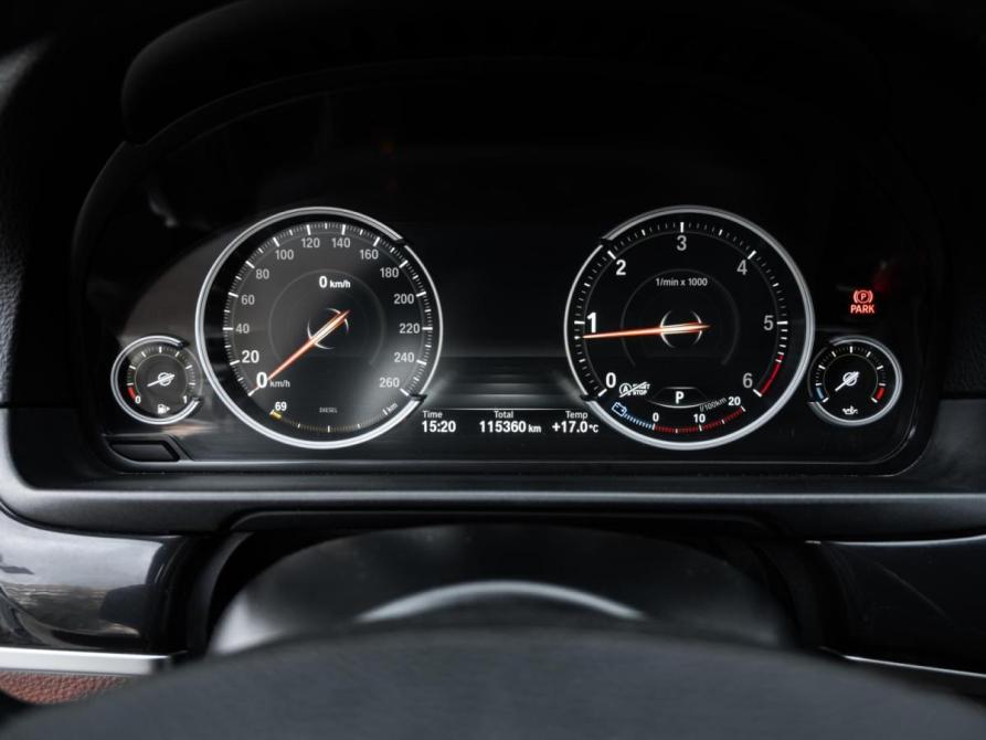 BMW 5 серии VI (F10/F11/F07) Рестайлинг Ставрополь  - изображение 24