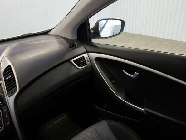Hyundai i30 II с пробегом 2014 года, цена 985 000 рублей, 187216 км, хэтчбек, Автокод Объявления
