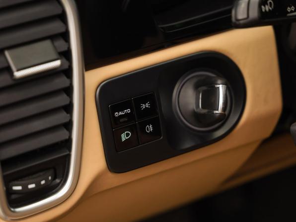 Porsche Cayenne III с пробегом 2021 года, цена 9 900 000 рублей, 97702 км, внедорожник, Автокод Объявления
