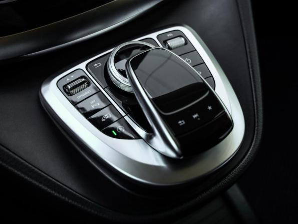 Mercedes-Benz V-Класс III (W447) с пробегом 2018 года, цена 5 590 000 рублей, 141760 км, минивэн, Автокод Объявления